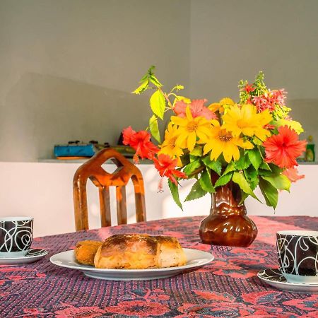 Surfing Guest House Matara Esterno foto